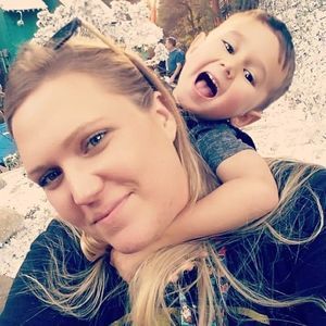 Meet your Posher, Lea